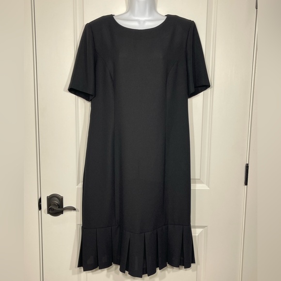 Little Black dress by Leslie Fay collection - Picture 1 of 7